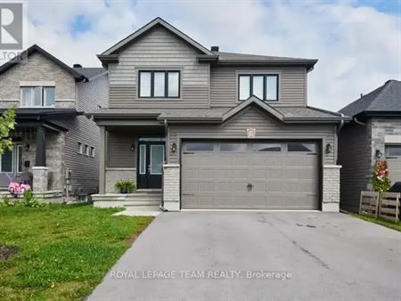 695 PARADE DRIVE | 695 PARADE DRIVE, Ottawa