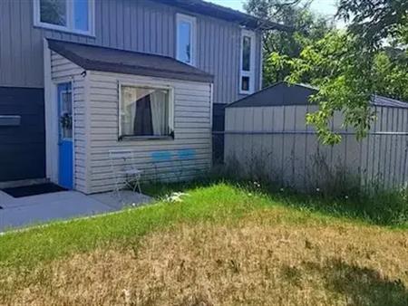 Private 1 large Bedroom plus Den | Castleglen Way NE, Calgary