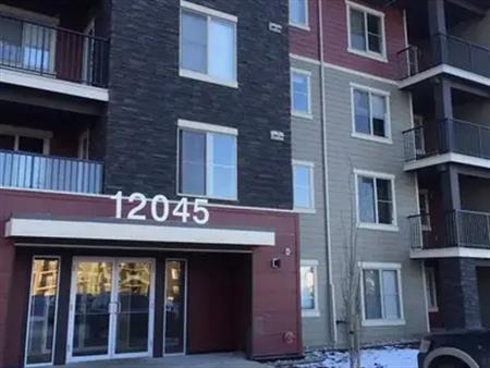 2 Bedroom plus Den Apartment/Condo in Rutherford Area | 210 - 12045 22 Ave SW, Edmonton