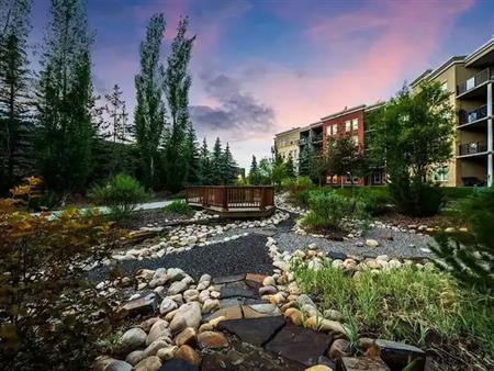 Clean and Bright One bedroom condo, Excellent Location | 11811 Lake Fraser Drive SE, Calgary