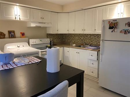 Magnifique 3 1/2 Rien inclus Hochelaga Maisonneuve