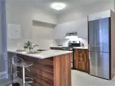 2070 De Maisonneuve | 2070 De Maisonneuve, Montreal