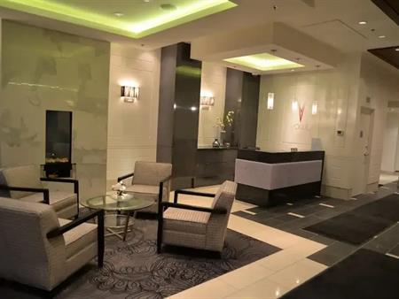 Executive, One-bedroom apartment in West End Downtown | 1810 - 930 6 Avenue SW, Calgary