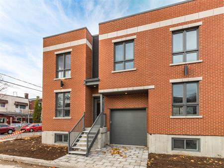 Maison De Ville Moderne Vieux Terrebonne