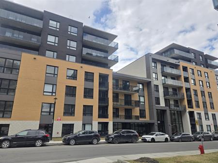 3 1/2 + Garage , St-Leonard