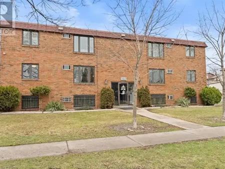 1160 HOWARD Unit# 201 | 1160 HOWARD Unit# 201, Windsor