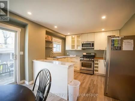 32 EDMUND STREET | 32 EDMUND STREET, St. Catharines