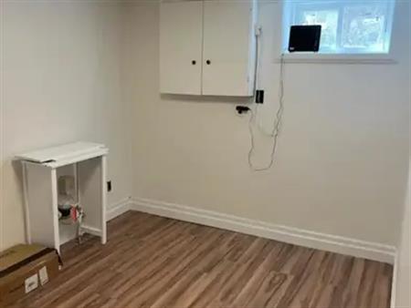 LOWER - 23 HAWTHORNE AVENUE | LOWER - 23 HAWTHORNE AVENUE, St. Catharines