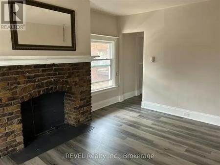 UPPER - 37 YORK STREET | UPPER - 37 YORK STREET, St. Catharines