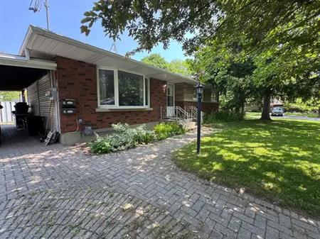 2 Oswald Avenue | 2 Oswald Avenue, St. Catharines