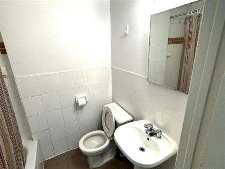 1 CH - 1 SDB - Montréal - $1,295 /mo