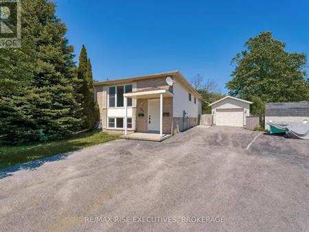 2 - 284 OWENS CRESCENT | 2 - 284 OWENS CRESCENT, Kingston