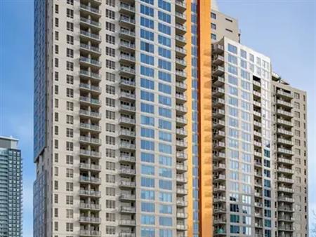 Modern 1 Bed plus Den, 1 Bath Condo in Vantage Pointe – Downtown Calgary Living! | 908 - 1053 10 Street Southwest, Calgary