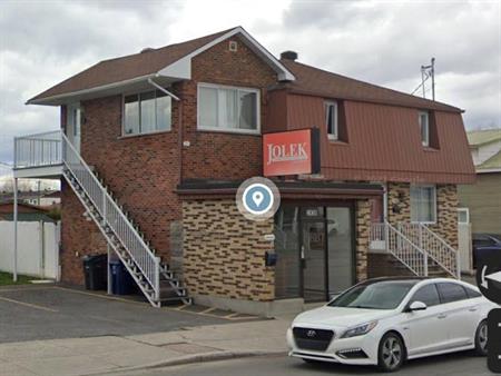 Appartement 5 1/2 Laval, Vimont, 2 places de stationnement