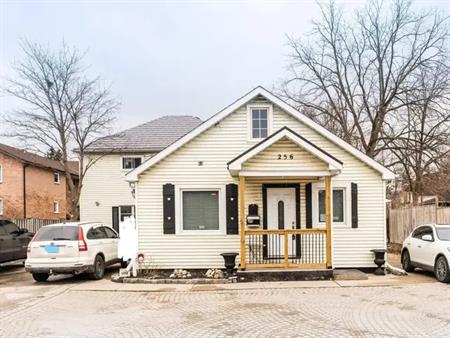 Dunlop Street West 256 | 256 Dunlop St West, Barrie