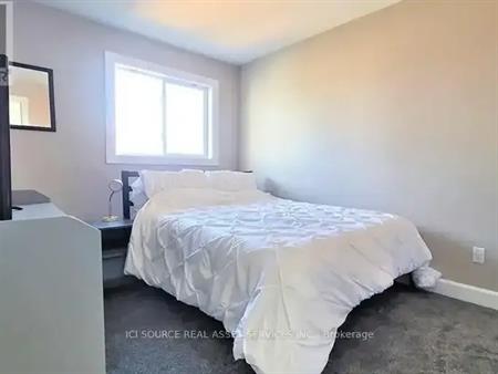 33 TOBERMORY CRESCENT | 33 TOBERMORY CRESCENT, Ottawa