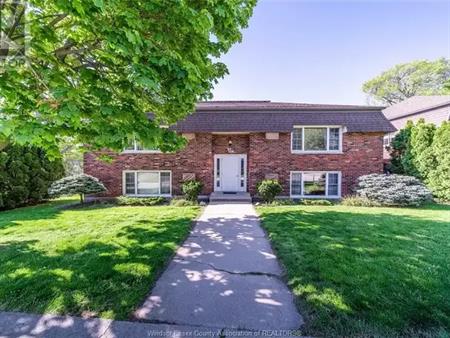 25 Hillview CRESCENT Unit# 204 | 25 Hillview CRESCENT Unit# 204, Kingsville
