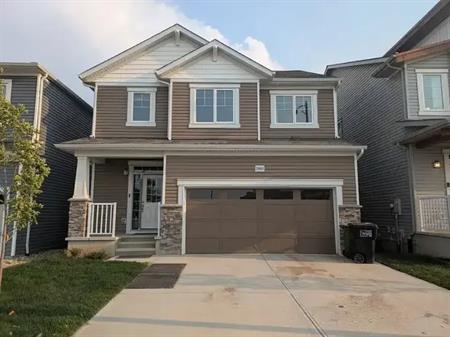 Cozy new 3 bedroom+ bonus family room 2043 sqfeet fully fenced and with Deck | 20803 20 Avenue Northwest, Edmonton