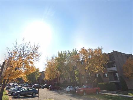 4 1/2 - Longueuil - 1 550 $/mois