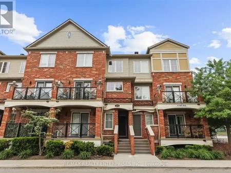 22 - 19 HAYS BOULEVARD | 22 - 19 HAYS BOULEVARD, Oakville