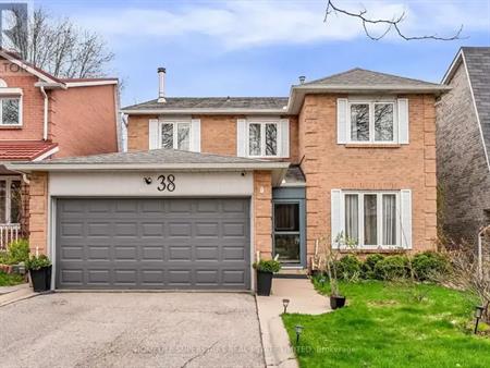 38 BAYCROFT LANE | 38 BAYCROFT LANE, Aurora
