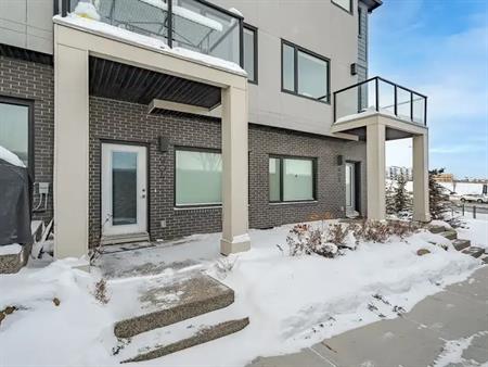 2 Bedroom 2.5 Bath Townhouse in Sherwood | 904 - 218 Sherwood Square Northwest, Calgary