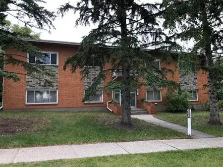 Large 1 Bedroom Apartment - Northmount Drive - July 1st | 652 Northmount Drive Northwest, Calgary