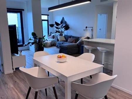 Condo 4 1/2, 2 salles de bain