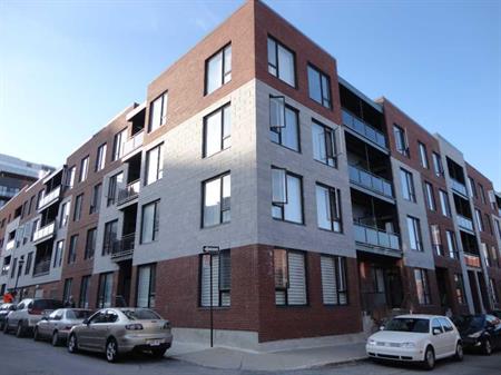 Condo à louer centre-ville