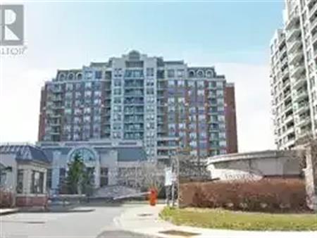 PH8 - 330 RED MAPLE ROAD | PH8 - 330 RED MAPLE ROAD, Richmond Hill