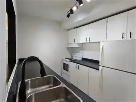 Early Move In - PREMIUM 1 Bedroom Suite and PET FRIENDLY! | 5820 58A Street, Red Deer