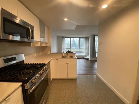 Spacious one bed studio with huge balcony in Yale Town | 939 Expo Boulevard, Vancouver