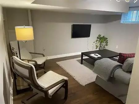 Beautiful Upper Level 3 Bedroom Home In Burnaby! | 1124 Holdom Avenue, Burnaby
