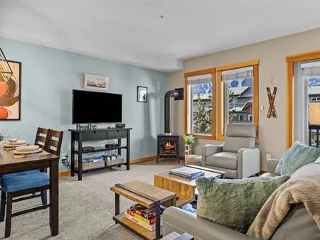 Cozy Condo in Rockies + Pool/Hot tub | 203 - 109 Montane Road, Canmore