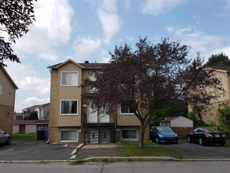 À Louer, 6 Et Demi - 272 Rue Lacombe