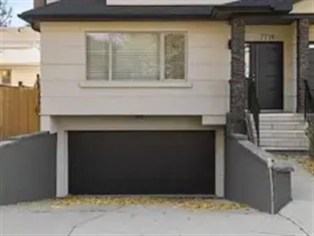 Luxury Duplex near University of Alberta | 7716 112 Street Northwest, Edmonton