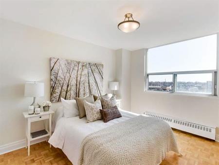 Cosburn Apartments | 101 Cosburn Avenue, Toronto