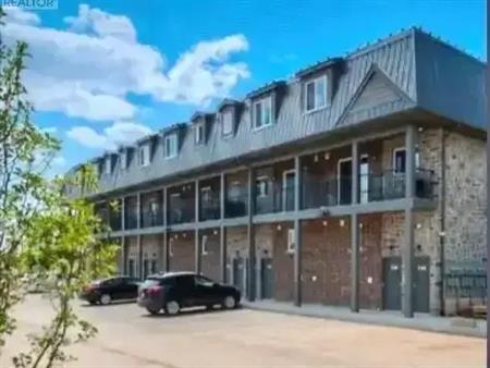 58 HOWE Drive Unit# 19 | 58 HOWE Drive Unit# 19, Waterloo