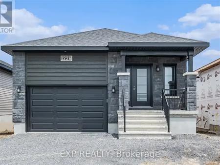 A - 1226 MONTBLANC CRESCENT | A - 1226 MONTBLANC CRESCENT, Russell