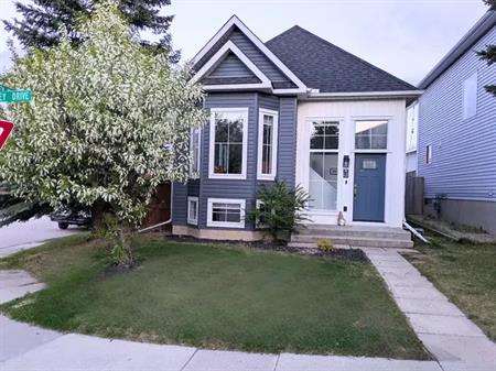 Newly renovated family home | Tuscany Valley Dr NW, Calgary