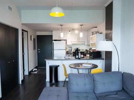 Charme du Vieux-Port – 3 ½ moderne à découvrir