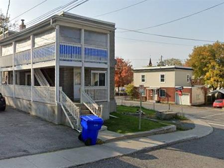 4 Rue Frontenac (Hull) Beau 2 Chambres