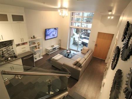 1 Bedroom Townhouse At The Ritz in Coal Harbour | 1221 Melville Street, Vancouver