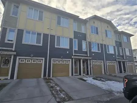 Lake Community Living! 2-Bedroom Townhouse in Mahogany - Steps from the Lake | 317 Marquis Lane Southeast, Calgary