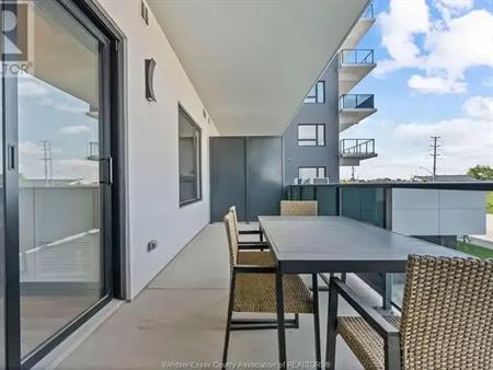 1624 LAUZON Unit# 305 | 1624 LAUZON Unit# 305, Windsor
