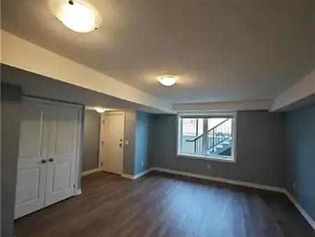 243 CHAPEL HILL Drive Unit# 54 | 243 CHAPEL HILL Drive Unit# 54, Kitchener