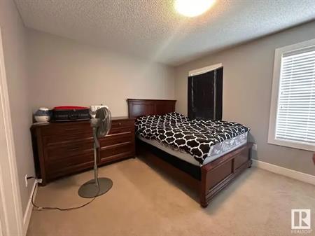 2105 24 ST NW | 2105 24 ST NW, Edmonton