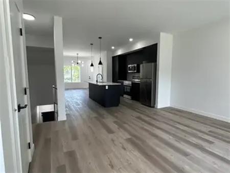 757 Scotland Avenue | 757 Scotland Avenue, Winnipeg
