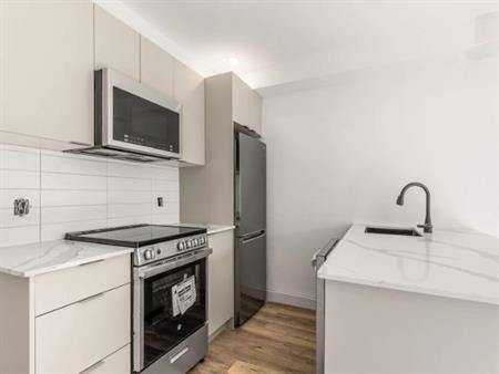 2 CH - 1 SDB - Montréal - $1,690 /mo