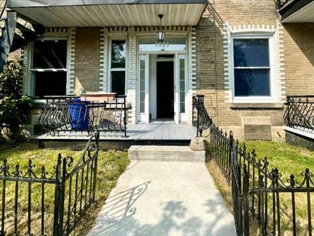 7 1/2 à louer au cœur du Plateau Mont Royal